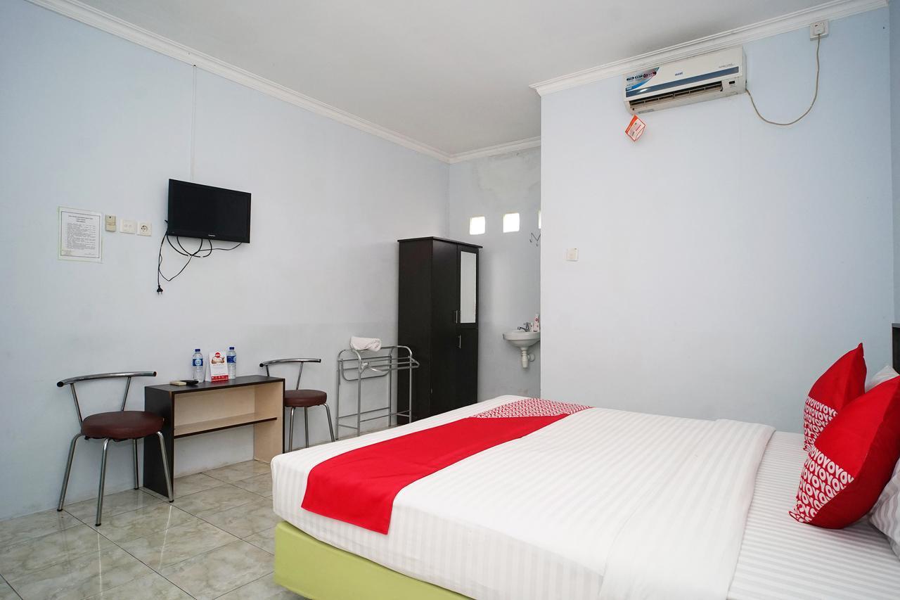 Super Oyo 754 Nur Aziziah Guest House Syariah Балікпапан Екстер'єр фото