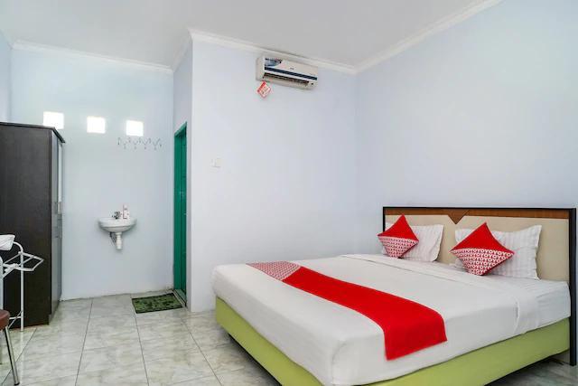 Super Oyo 754 Nur Aziziah Guest House Syariah Балікпапан Екстер'єр фото