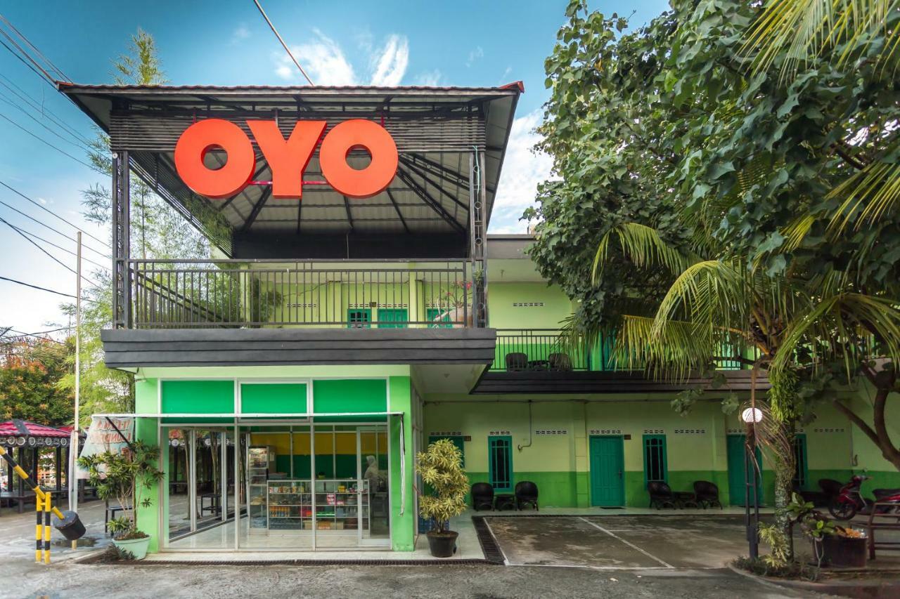 Super Oyo 754 Nur Aziziah Guest House Syariah Балікпапан Екстер'єр фото